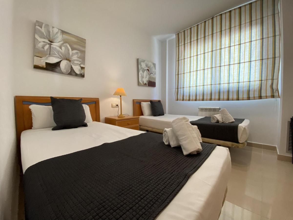 For A Stay Les Ones Salou Bagian luar foto